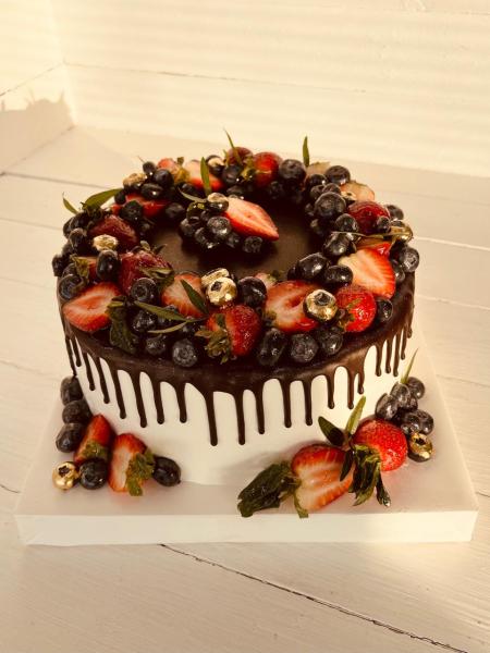 Праздничные торты 